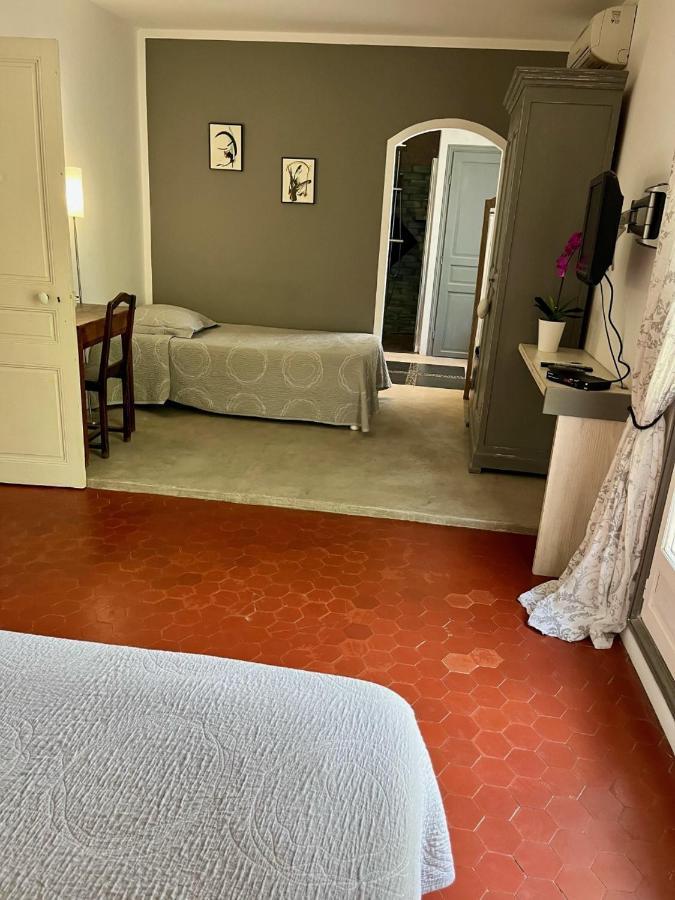 La Maison De Justine Grimaud Buitenkant foto